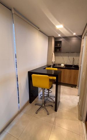 Apartamento à venda com 82m², 3 quartos e 2 vagas Apartamento à venda com 82m², 3 quartos e 2 vagasVaranda
