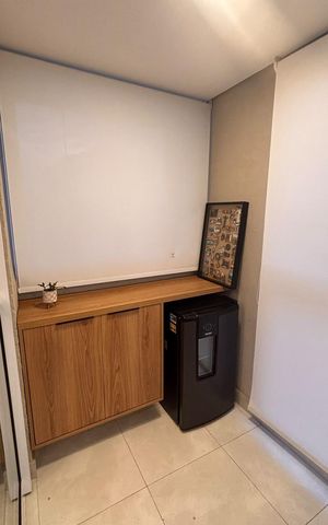 Apartamento à venda com 82m², 3 quartos e 2 vagas Apartamento à venda com 82m², 3 quartos e 2 vagasVaranda
