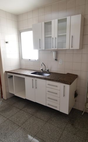 Apartamento para alugar com 76m², 2 quartos e 1 vagaCozinha