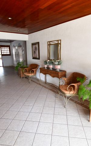 Apartamento para alugar com 76m², 2 quartos e 1 vagaHall social
