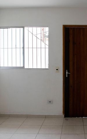 Casa para alugar com 60m², 2 quartos e 1 vagaSala