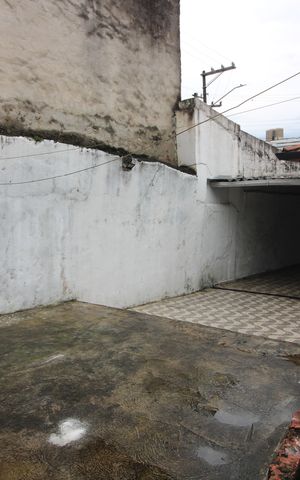 Casa para alugar com 90m², 4 quartos e 4 vagasQuintal