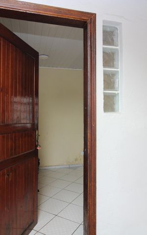 Casa para alugar com 90m², 4 quartos e 4 vagasQuarto externo
