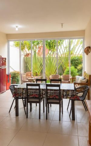 Casa para alugar com 180m², 3 quartos e 2 vagas Casa para alugar com 180m², 3 quartos e 2 vagasÁrea externa