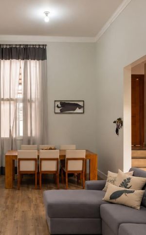 Casa para alugar com 180m², 3 quartos e 2 vagas Casa para alugar com 180m², 3 quartos e 2 vagasSala