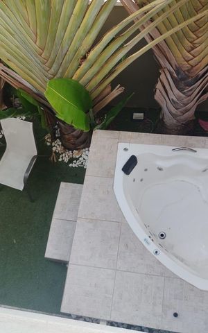 Casa para alugar com 180m², 3 quartos e 2 vagas Casa para alugar com 180m², 3 quartos e 2 vagasÁrea externa