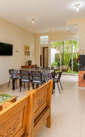 Casa para alugar com 180m², 3 quartos e 2 vagas Casa para alugar com 180m², 3 quartos e 2 vagasÁrea externa