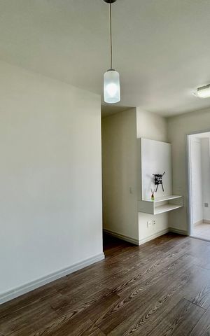 Apartamento à venda com 59m², 2 quartos e 1 vaga Apartamento à venda com 59m², 2 quartos e 1 vagaSala