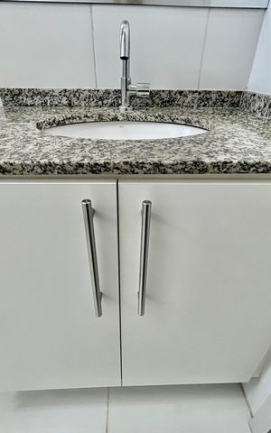Apartamento à venda com 59m², 2 quartos e 1 vaga Apartamento à venda com 59m², 2 quartos e 1 vagaBanheiro