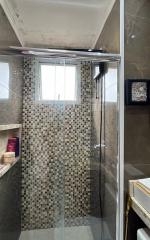 Apartamento à venda com 49m², 2 quartos e 1 vaga Apartamento à venda com 49m², 2 quartos e 1 vagaBanheiro