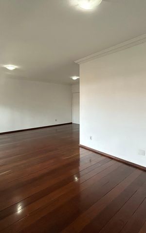 Apartamento para alugar com 145m², 4 quartos e 2 vagas