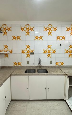 Apartamento para alugar com 145m², 4 quartos e 2 vagas
