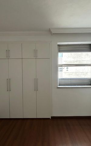 Apartamento para alugar com 145m², 4 quartos e 2 vagas