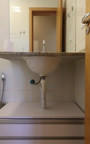 Apartamento para alugar com 65m², 2 quartos e 1 vaga Apartamento para alugar com 65m², 2 quartos e 1 vagaBanheiro