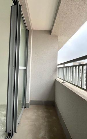 Apartamento à venda com 34m², 1 quarto e sem vaga Apartamento à venda com 34m², 1 quarto e sem vagaVaranda