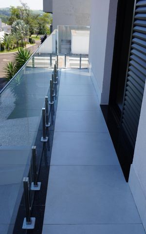 Casa de condomínio à venda com 285m², 3 quartos e 4 vagasSacada