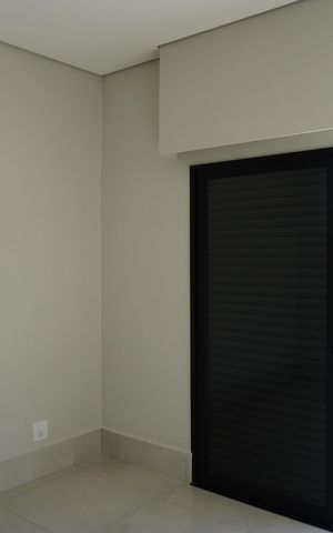 Casa de condomínio à venda com 285m², 3 quartos e 4 vagasQuarto 2 - Suíte