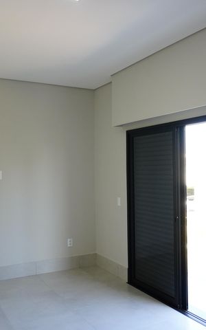 Casa de condomínio à venda com 285m², 3 quartos e 4 vagasQuarto 3 - Suíte