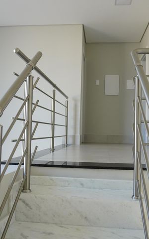 Casa de condomínio à venda com 285m², 3 quartos e 4 vagasHall