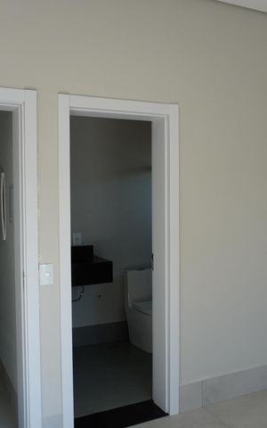 Casa de condomínio à venda com 285m², 3 quartos e 4 vagasQuarto 2 - Suíte