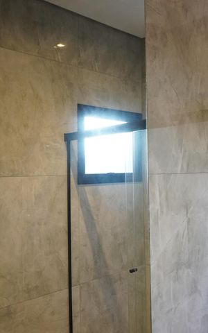 Casa de condomínio à venda com 300m², 3 quartos e 4 vagasBanheiro da Suíte