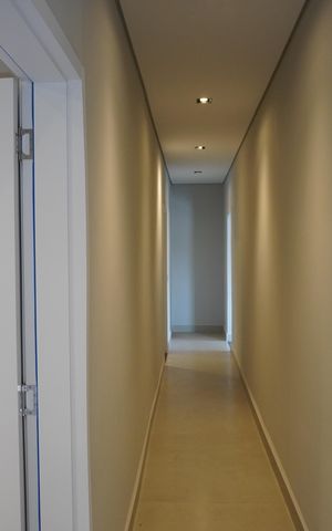 Casa de condomínio à venda com 300m², 3 quartos e 4 vagasBanheiro Corredor