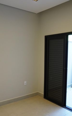 Casa de condomínio à venda com 300m², 3 quartos e 4 vagasQuarto 2 - Suíte