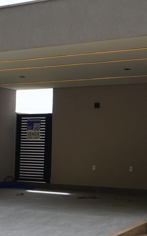Casa de condomínio à venda com 300m², 3 quartos e 4 vagasFachada com Plaquinha instalada PXZV - 1417