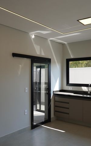 Casa de condomínio à venda com 300m², 3 quartos e 4 vagasCozinha