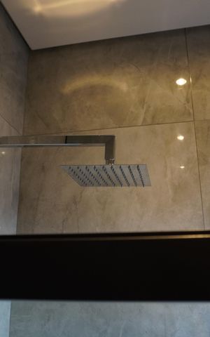 Casa de condomínio à venda com 300m², 3 quartos e 4 vagasBanheiro da Suíte