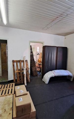 Casa à venda com 966m², 1 quarto e 10 vagas