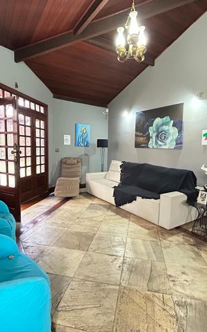 Casa à venda com 1100m², 3 quartos e 10 vagas