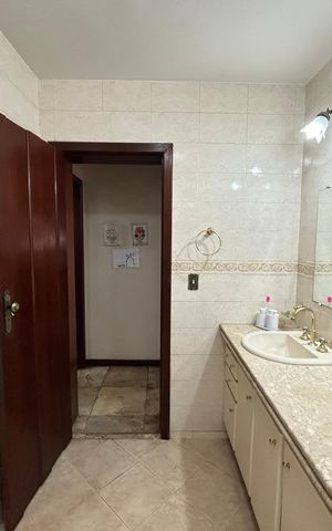 Casa à venda com 1100m², 3 quartos e 10 vagas
