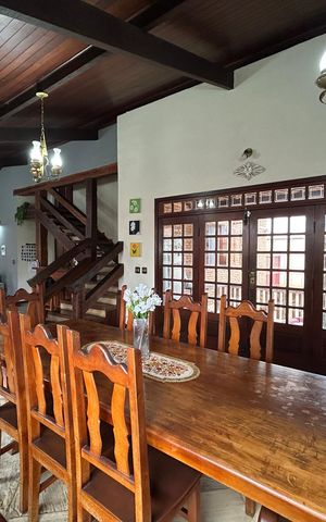 Casa à venda com 1100m², 3 quartos e 10 vagas