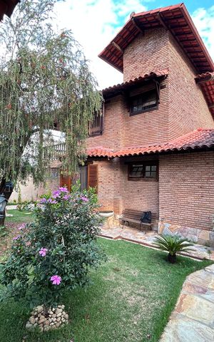 Casa à venda com 1100m², 3 quartos e 10 vagas
