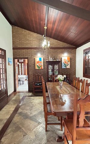 Casa à venda com 1100m², 3 quartos e 10 vagas