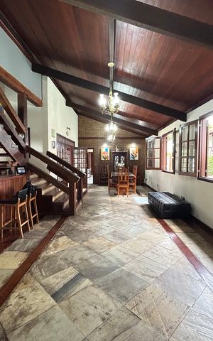 Casa à venda com 1100m², 3 quartos e 10 vagas