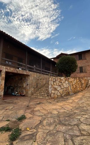 Casa à venda com 1100m², 3 quartos e 10 vagas