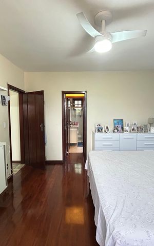 Casa à venda com 1100m², 3 quartos e 10 vagas
