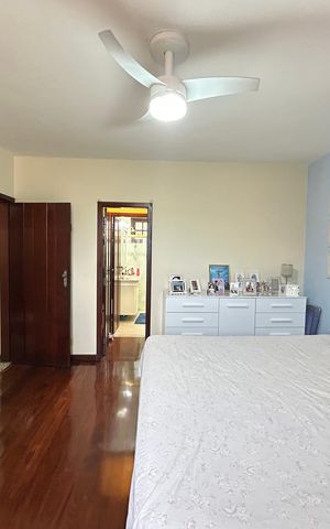 Casa à venda com 1100m², 3 quartos e 10 vagas