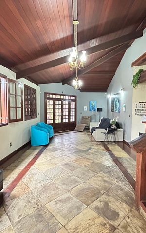 Casa à venda com 1100m², 3 quartos e 10 vagas