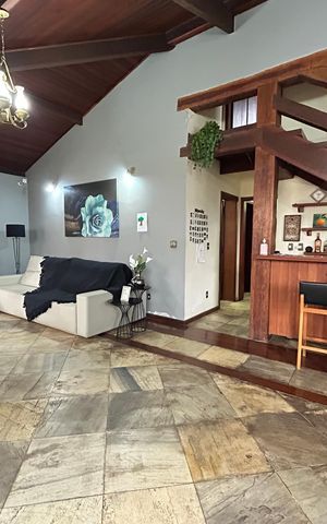 Casa à venda com 1100m², 3 quartos e 10 vagas