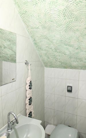 Casa à venda com 120m², 4 quartos e 6 vagasLavabo