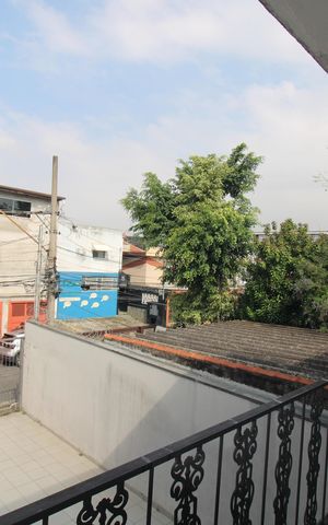 Casa à venda com 120m², 4 quartos e 6 vagasQuarto 2 - Varanda