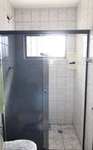 Casa à venda com 120m², 4 quartos e 6 vagasBanheiro 1