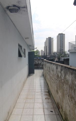 Casa à venda com 120m², 4 quartos e 6 vagasÁrea de Serviço
