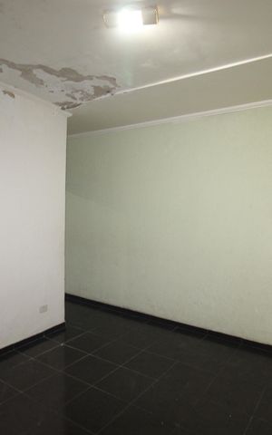 Casa à venda com 120m², 4 quartos e 6 vagasSala
