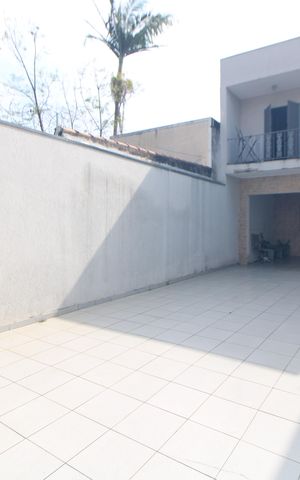 Casa à venda com 120m², 4 quartos e 6 vagasGaragem