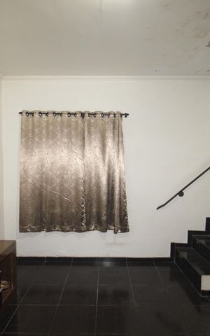 Casa à venda com 120m², 4 quartos e 6 vagasSala