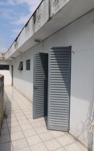 Casa à venda com 120m², 4 quartos e 6 vagasÁrea de Serviço